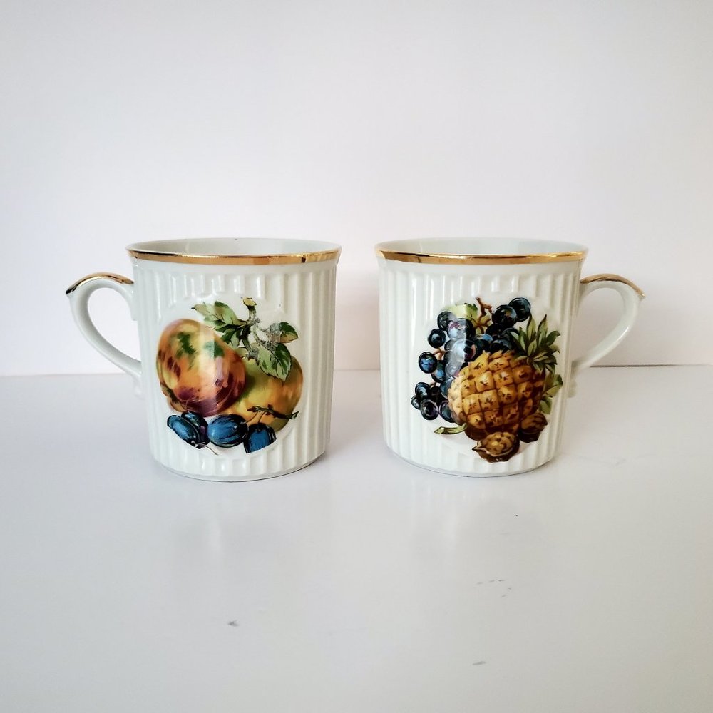 Vintage CZECHOSLOVAKIA PORCELAIN Collector Gold Rim Ribbed Mugs w/ Fruit Motifs